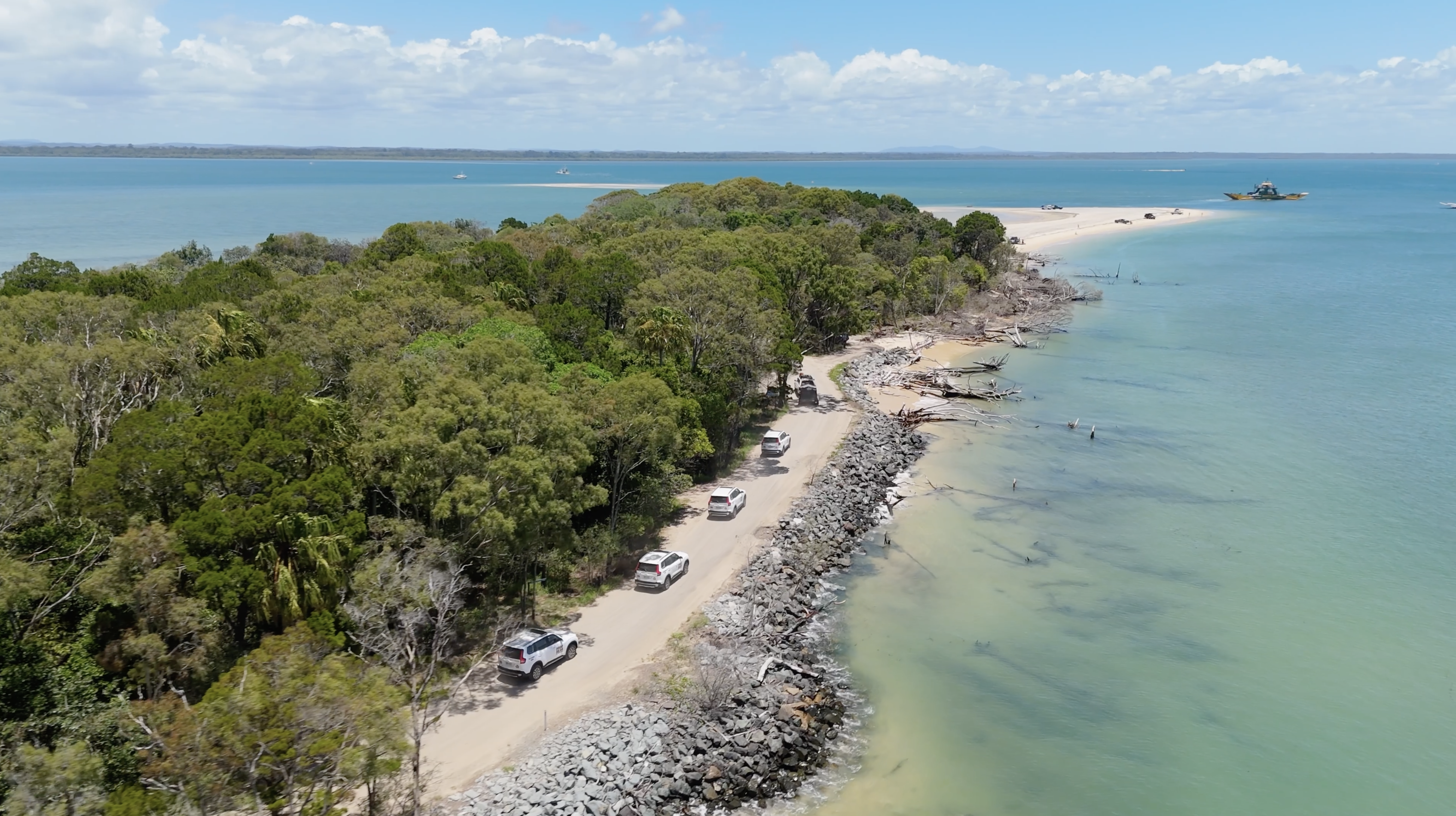 K'gari Fraser Island 4WD: Your Essential Guide to Self-Drive and Tours